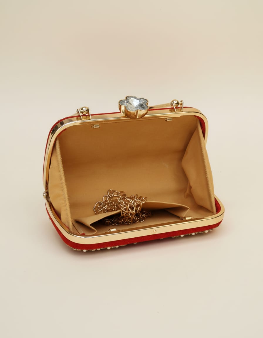 Premium Velvet Party Clutch for Women | Elegant Frame Lock Evening Handbag with Chain Strap | Compact 3 Compartment Clutch Purse | Maroon