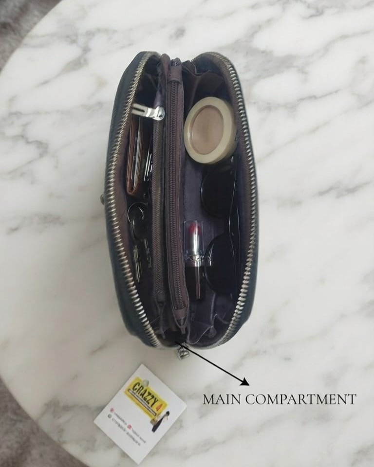 Imported High-End Fashion PU Handkit Clutch in Black | Elegant Women’s Handheld Bag for Party, Casual & Formal Use