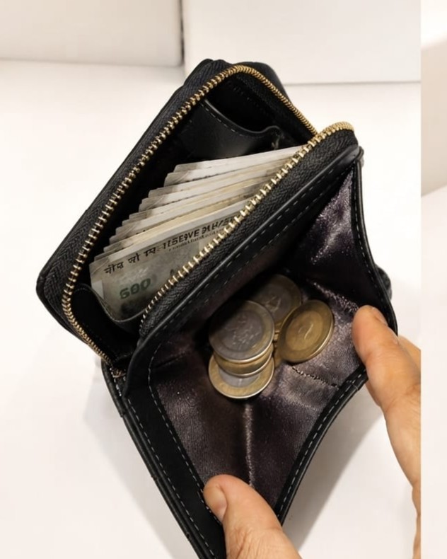 Simple Classic Premium PU Leather 2-Fold Wallet for Girls | Compact Bifold Cash & Card Organizer